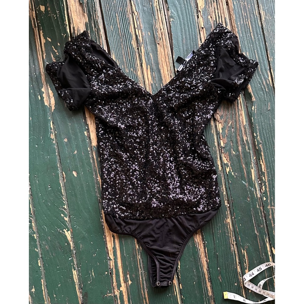 Bebe Addiction Womens Black Sequin V-Neck Bodysuit Short Sleeve Thong Large J288